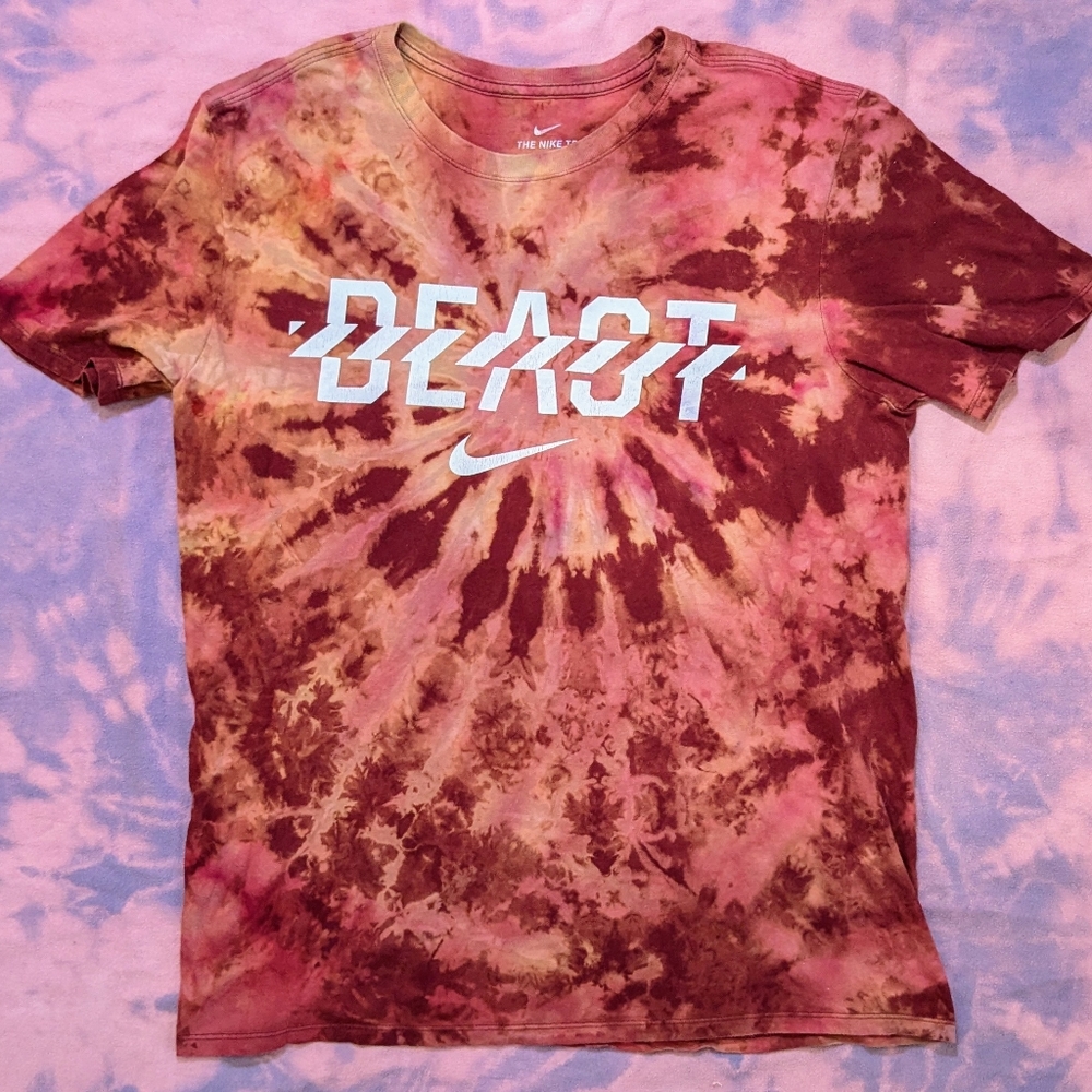 ✔️Nike Large Tie Dye Red Tee Beast cotton graphic sport workout gym beast cool